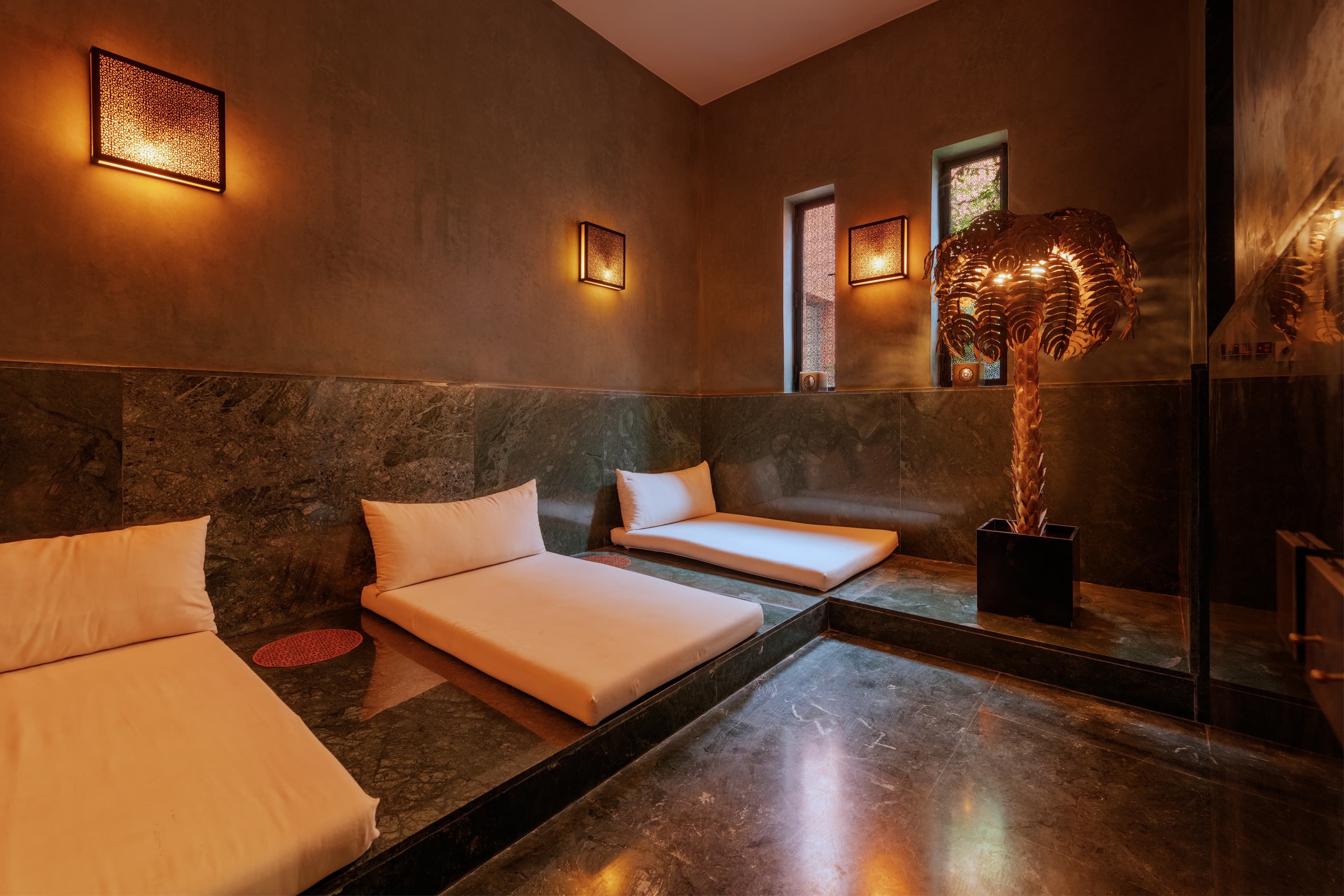 /features/spa/spa-2.jpg